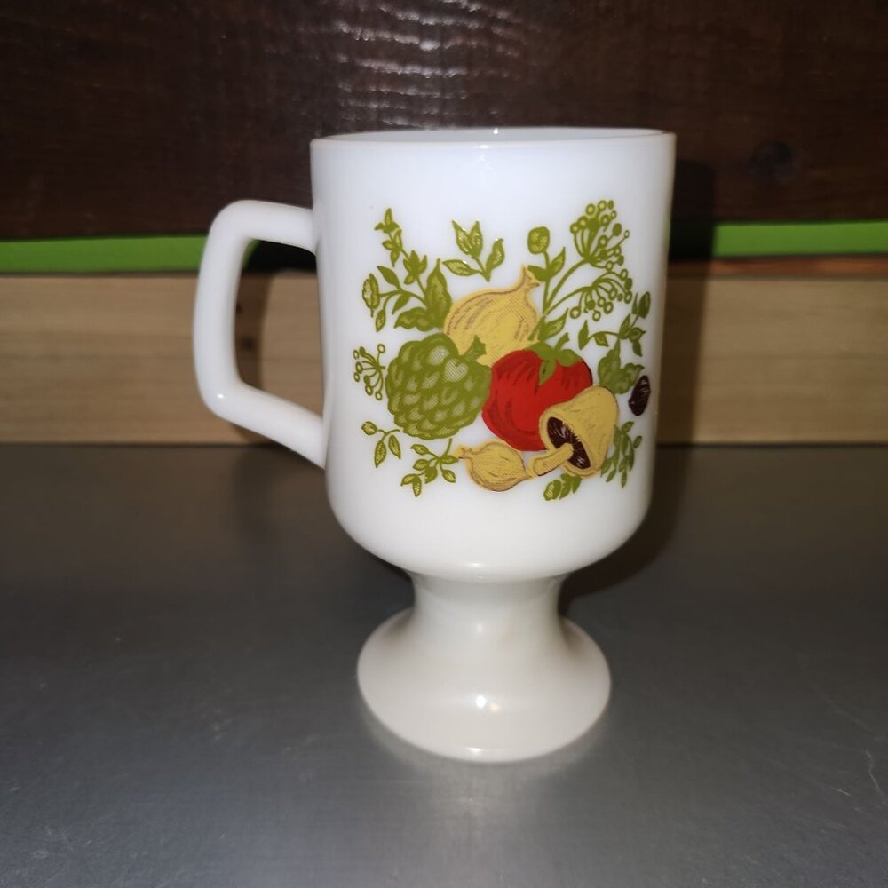 Corelle "Spice of Life" Pedestal Grand Mug - 1 1/2 Cup Capacity